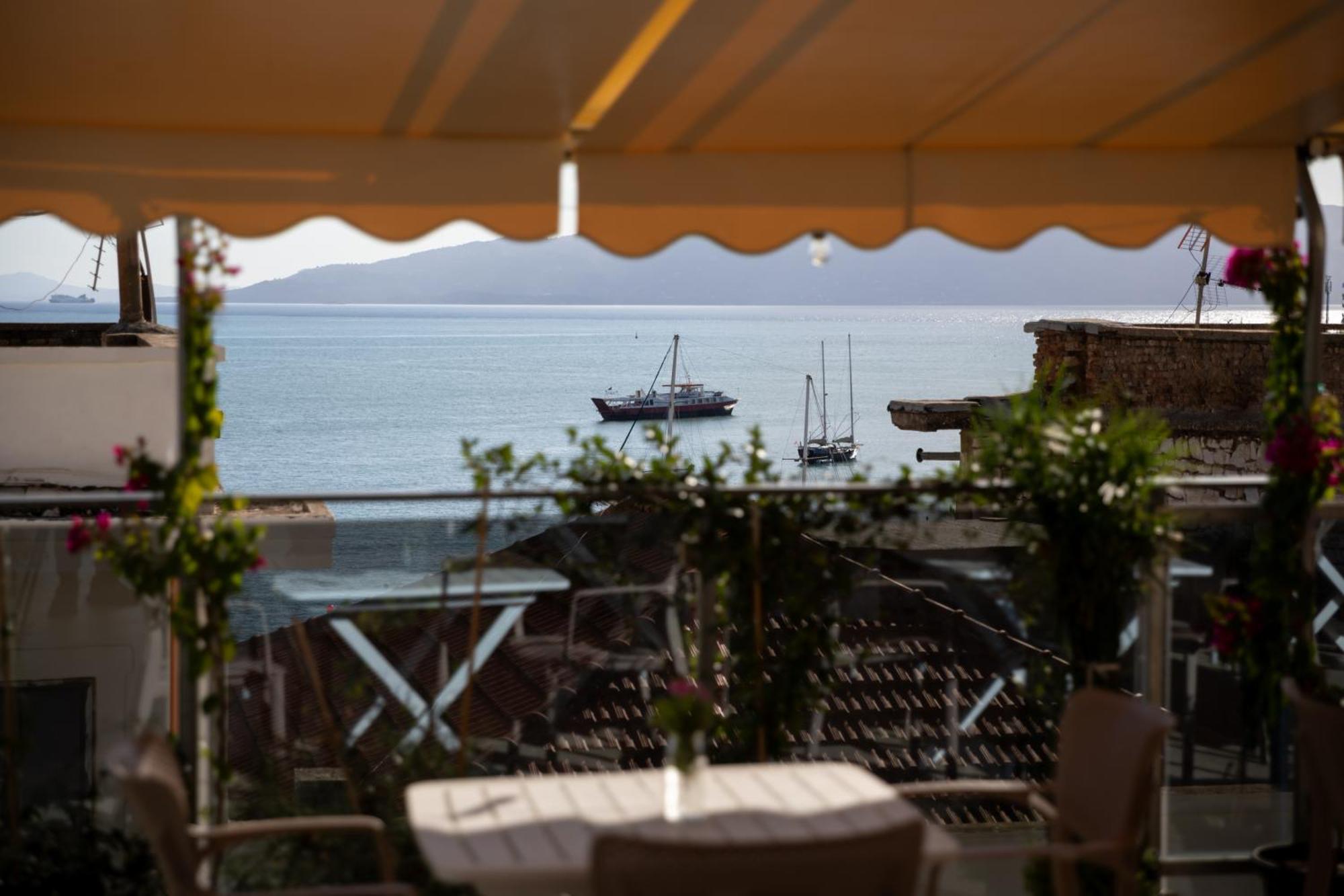 Jonian Boutique Hotel Saranda Dış mekan fotoğraf