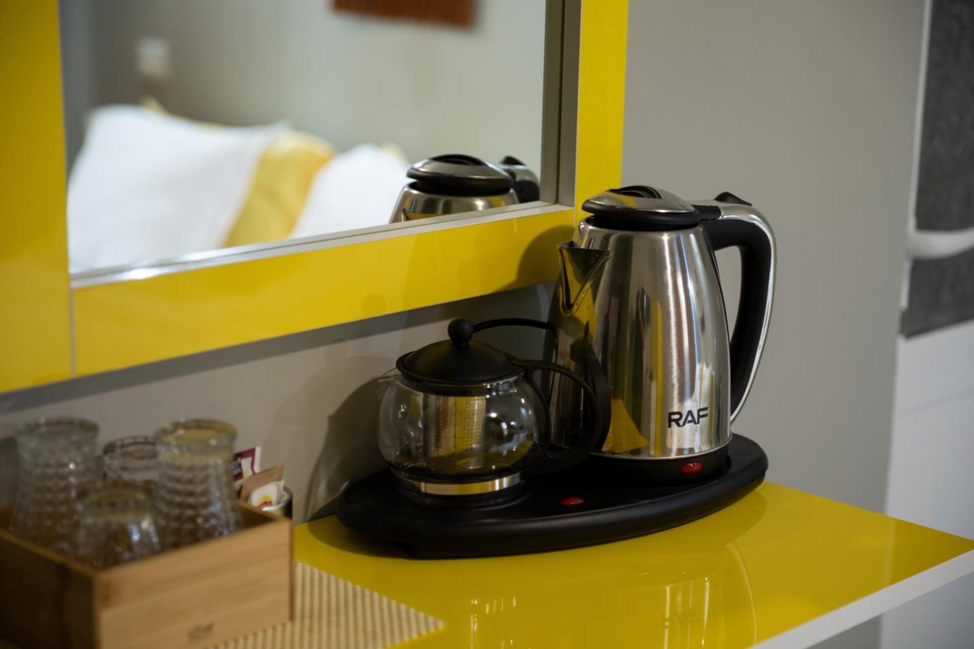 Jonian Boutique Hotel Saranda Oda fotoğraf