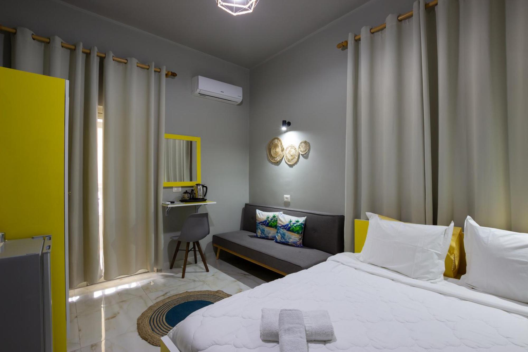 Jonian Boutique Hotel Saranda Oda fotoğraf