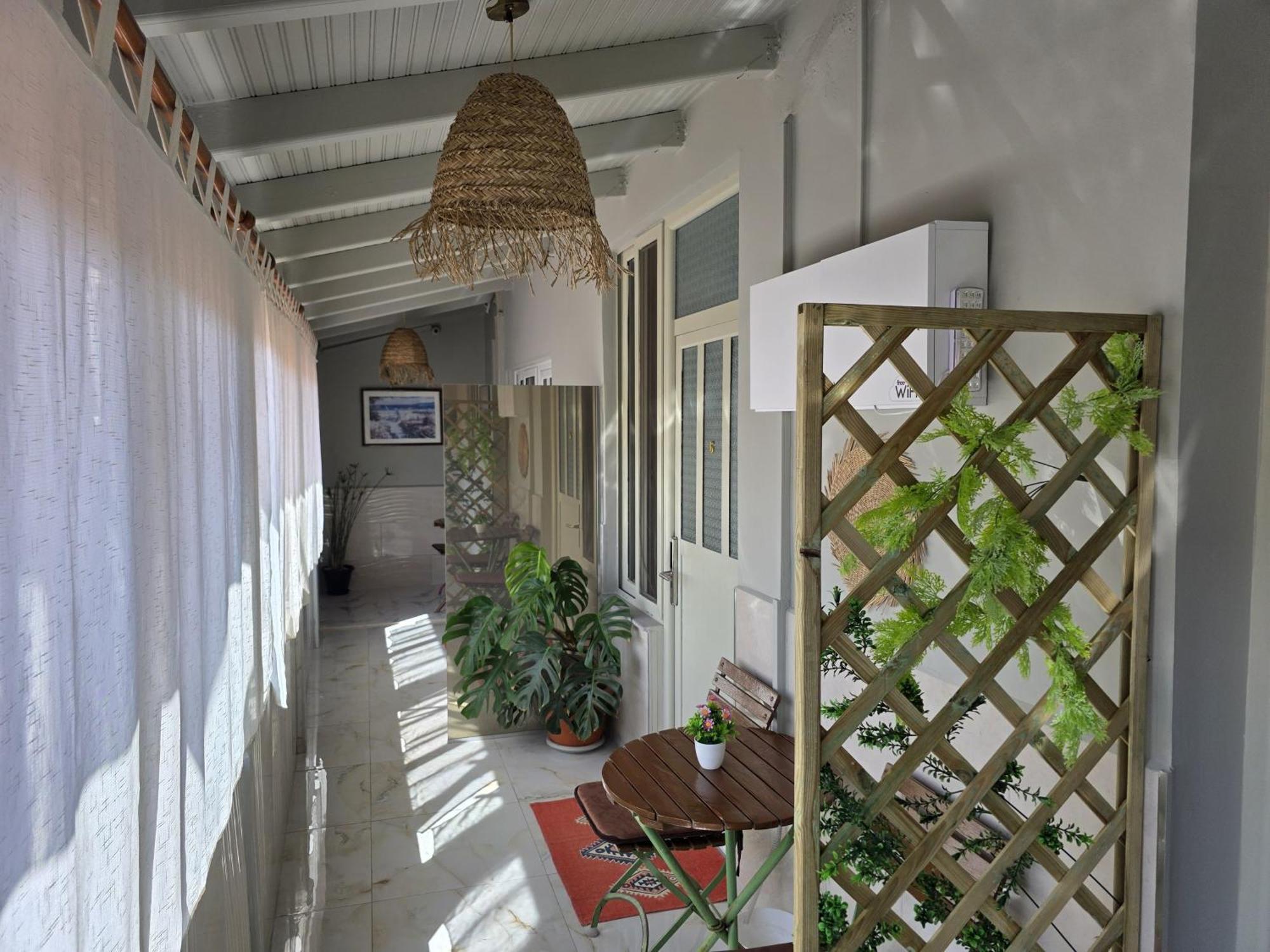 Jonian Boutique Hotel Saranda Dış mekan fotoğraf